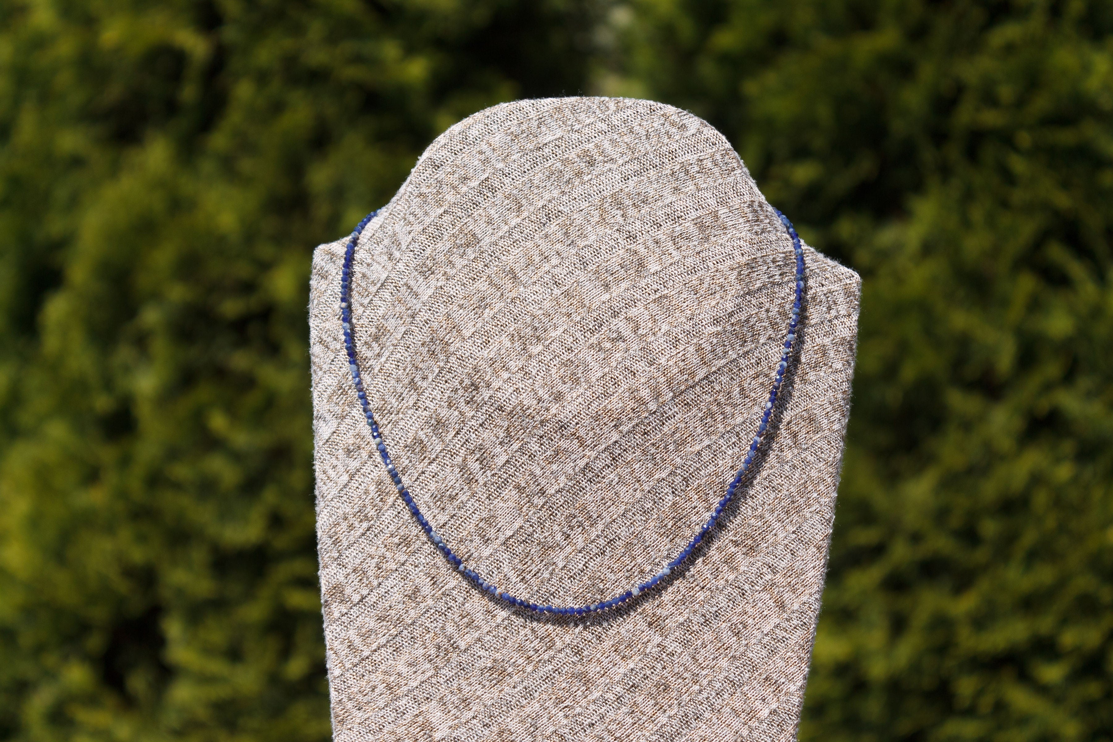 Collier sodalite extra fin